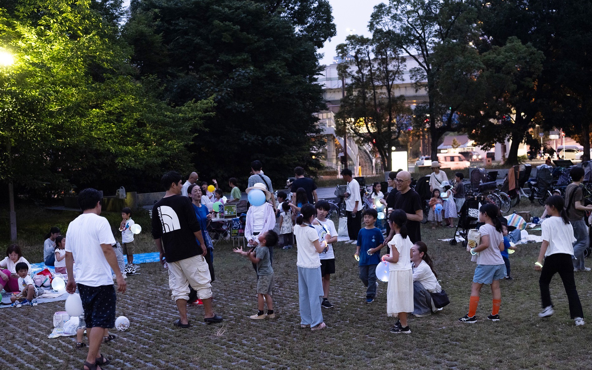 イベントレポート【0037】夕暮れの難波宮で開催しました「なにピク」